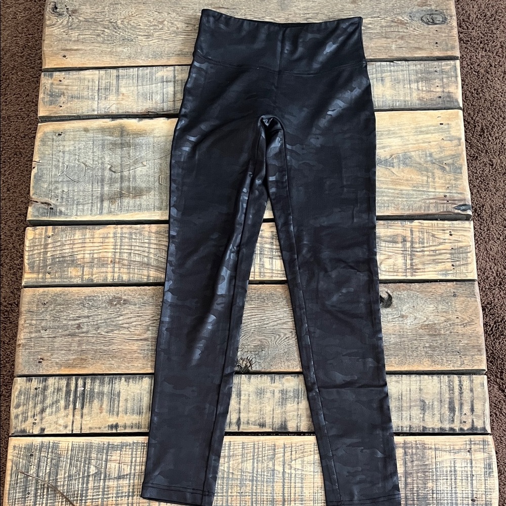 Stella Luce Black High-Waisted Leggings